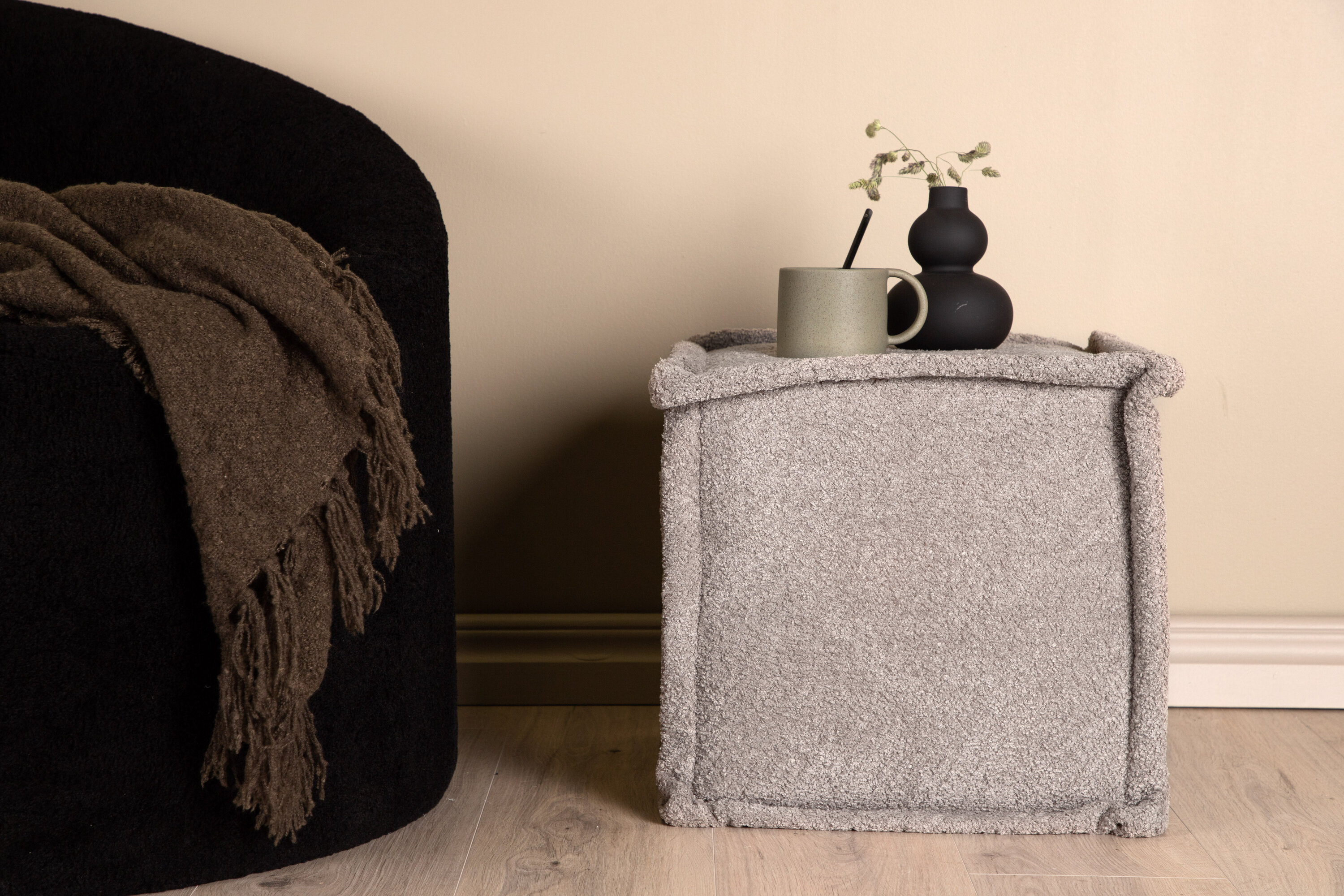 Castine Pouf