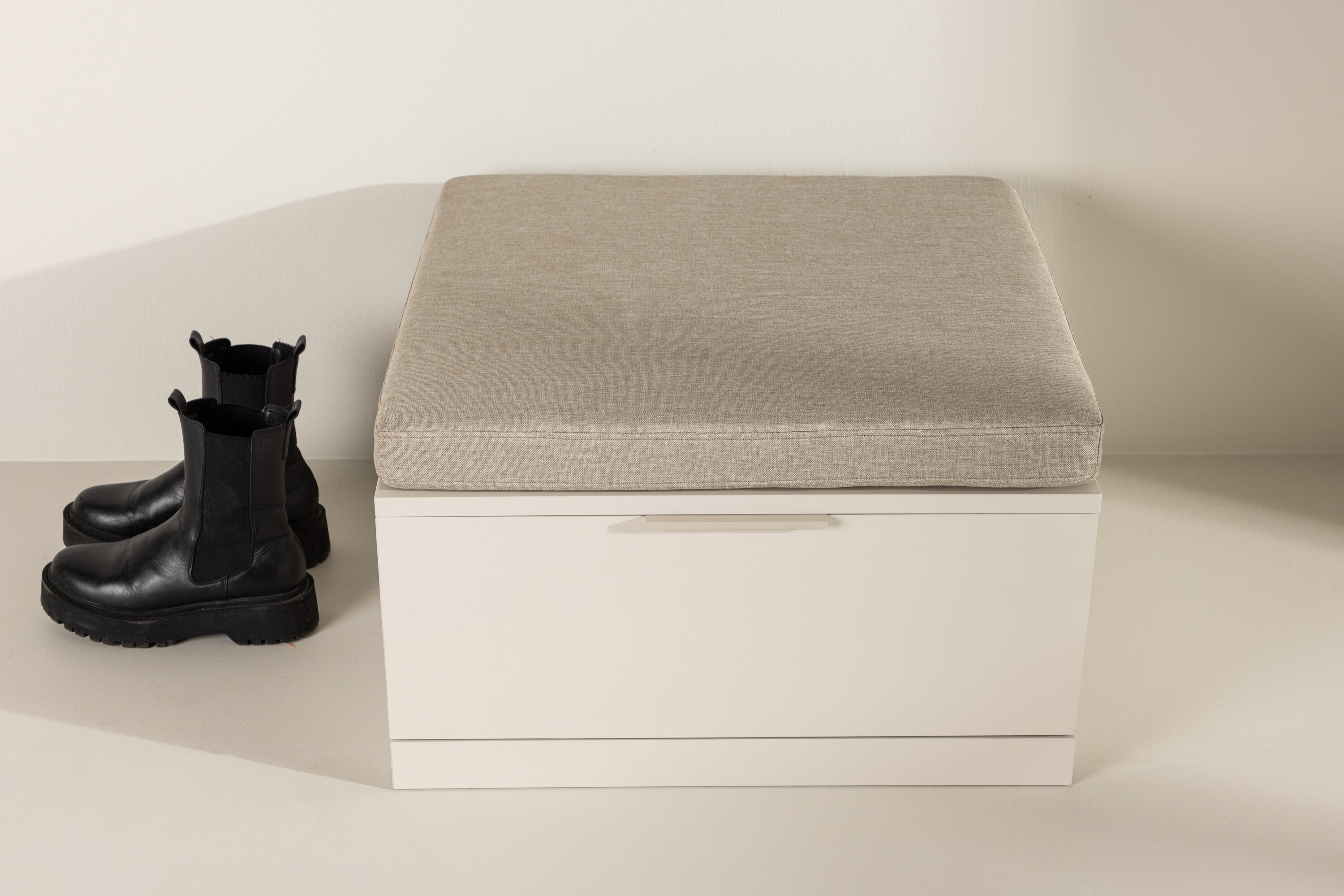Joli banc à coussin