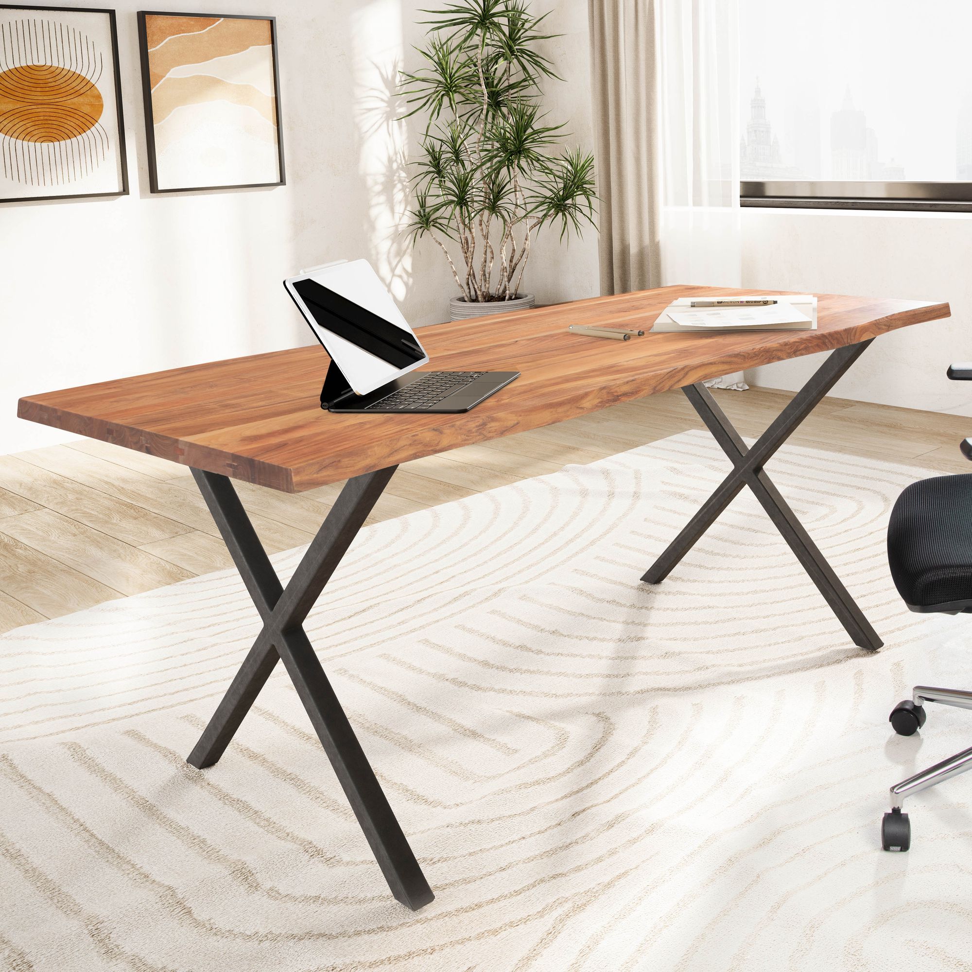 Bureau en bois massif d'acacia avec pieds métal noirs | Couleur bois clair doré | 120x60x76 cm