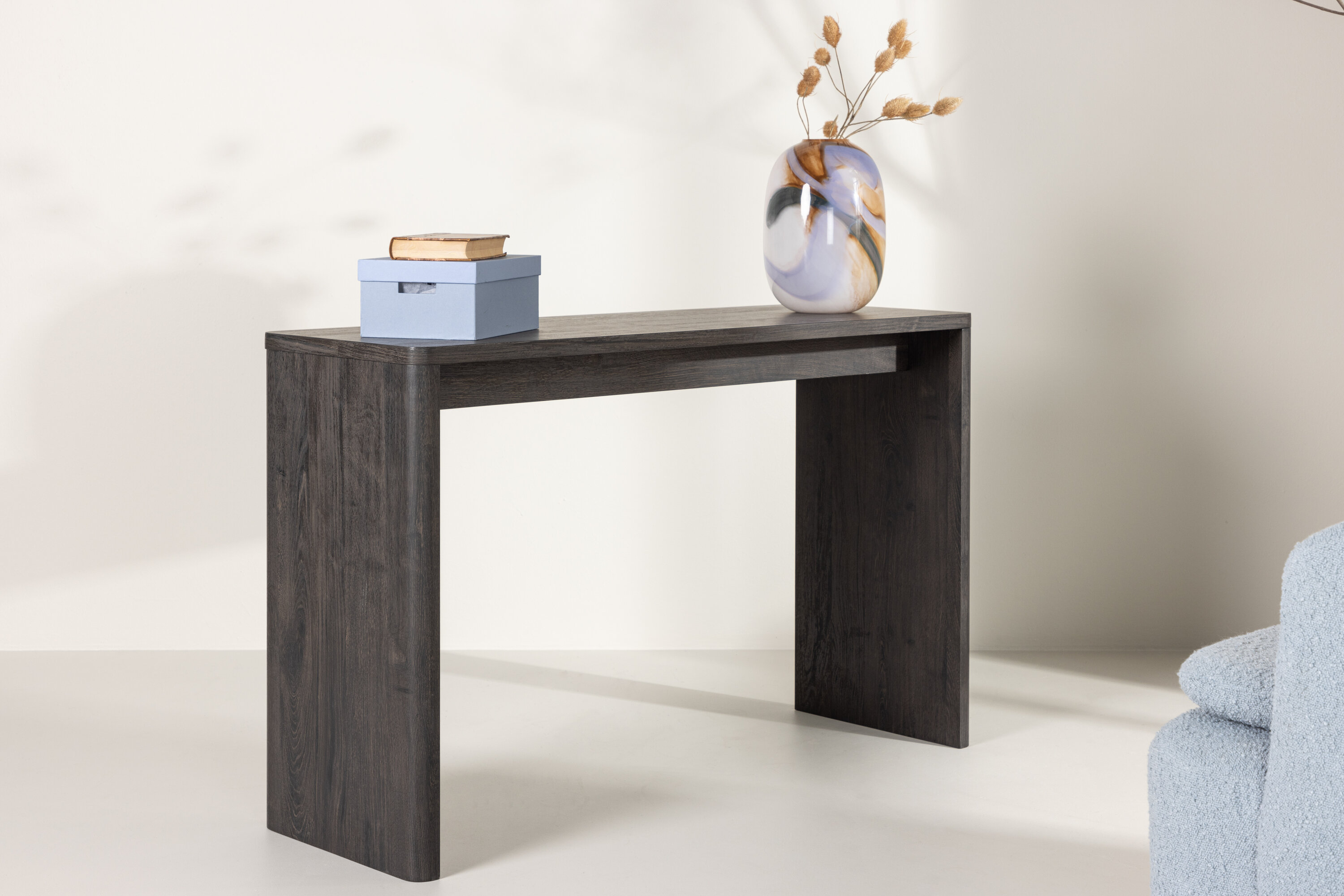 Leknes Table