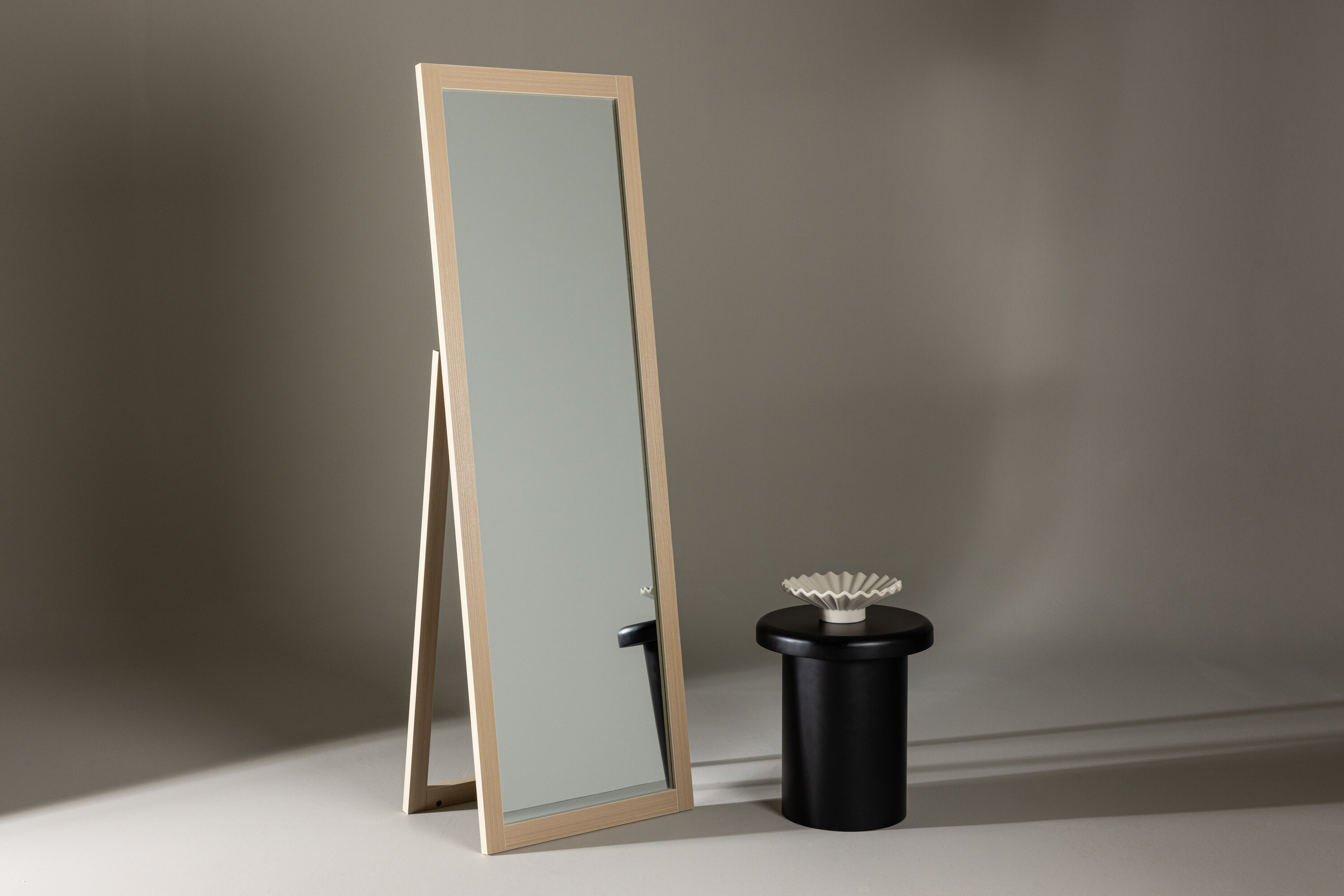 Sebring Mirror